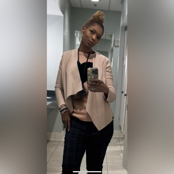 New - I’m Live!!! 🛍️🛍️Like this listing to be notified!! - Picture 13 of 14